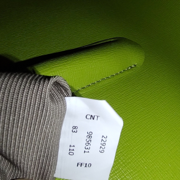 FURLA 🎉HP🎉 2-way satchel crossbody bag EUC - Picture 15 of 15